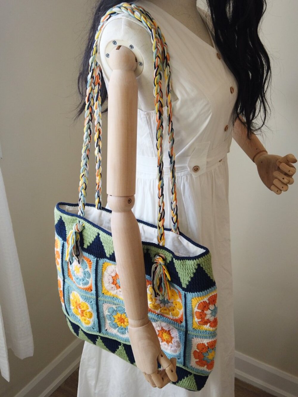 Handmade Boho Crochet Tote Bag – 16 Patchwork Flowers - Picture 5 of 5